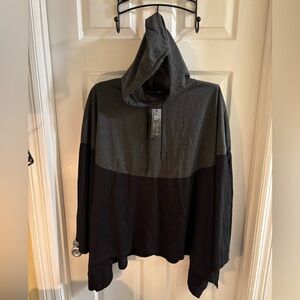 Women's Two-Tone Gray & Black Athleisure Hooded Cape Size M, NWT